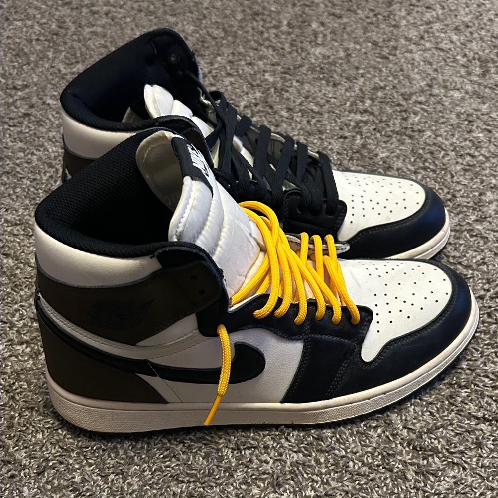 Jordan 1 Mochas
